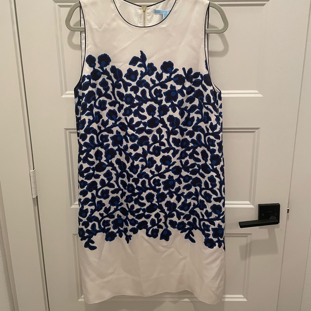 Draper James Shift Dress. Beautiful silk material. Size 12.
